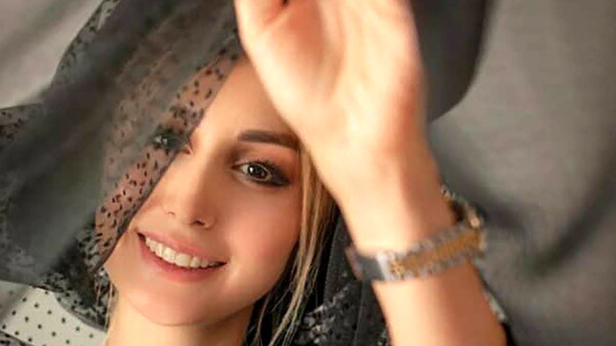 عکس هالووینی شاهرخ استخری با خانواده