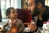 کامبیز دیرباز در کنار دختر بامزه اش +عکس