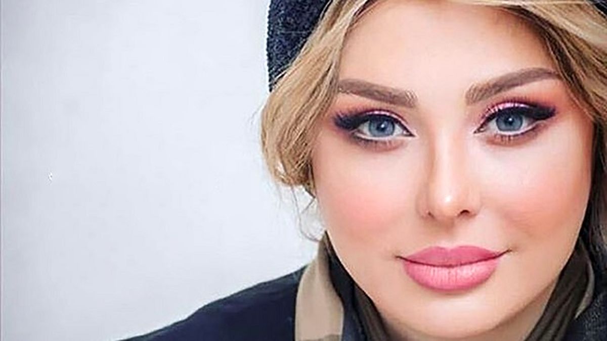 سلفی یلدایی نیوشا ضیغمی با این کلاس !