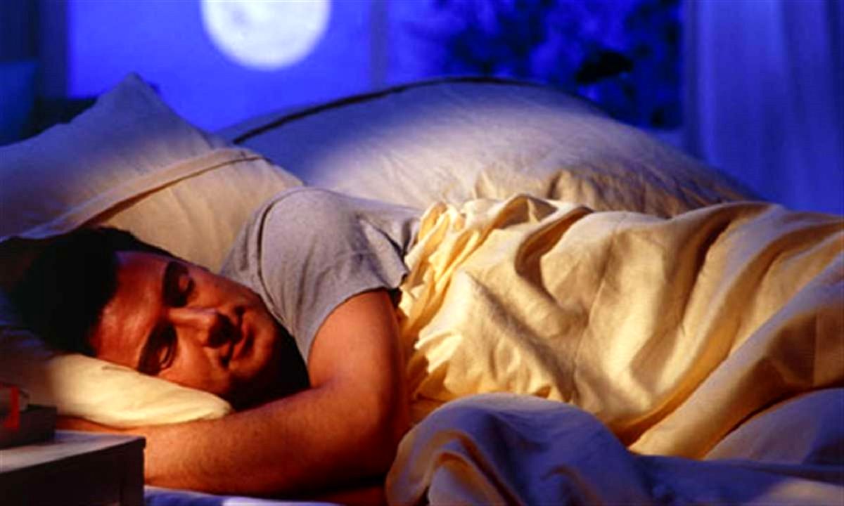 غذاهایی که نباید قبل از خواب مصرف کرد